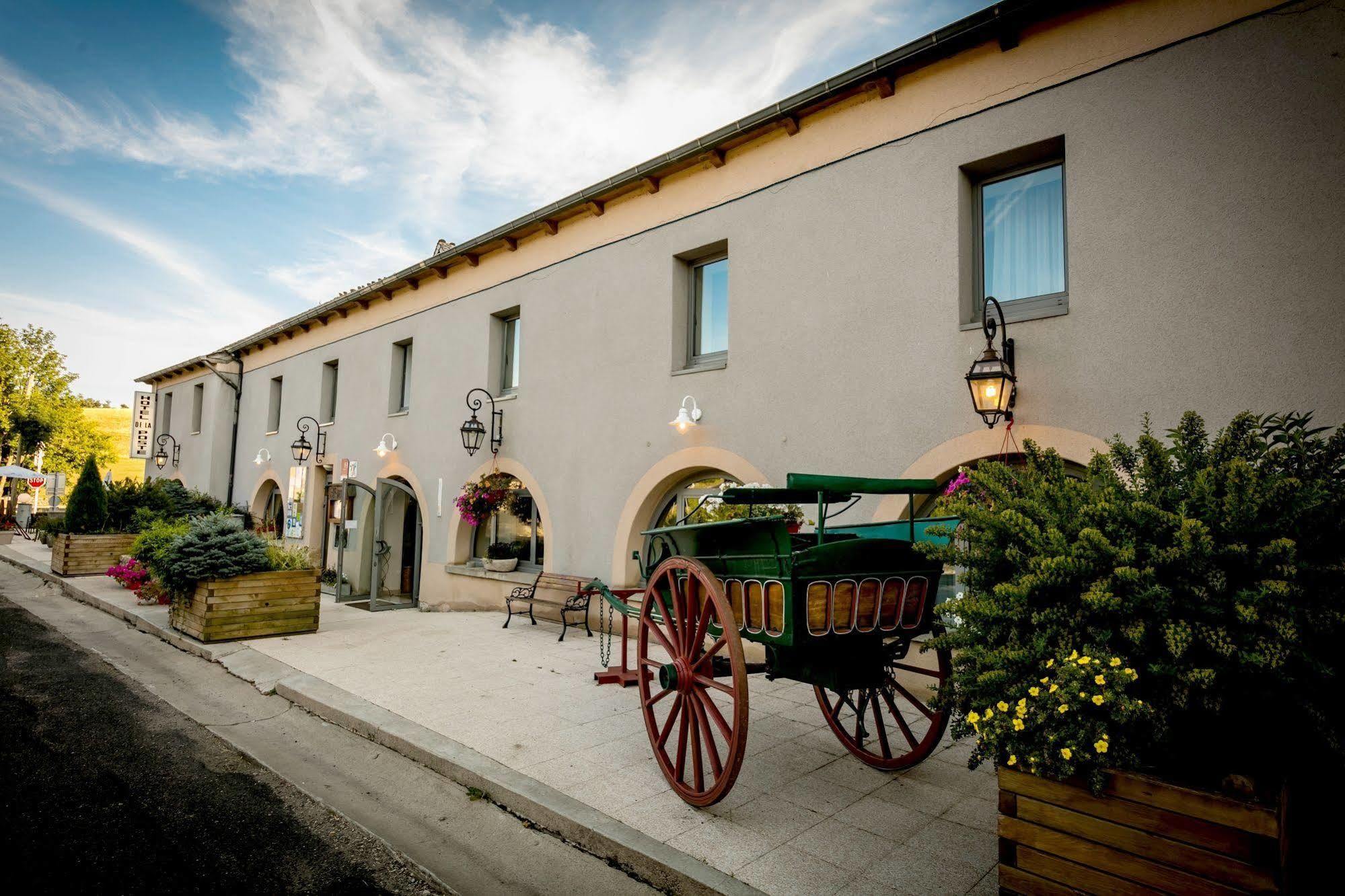 Hotel Restaurant De La Poste Et La Grange Detente, Espace Bien-Etre Chateauneuf-de-Randon Exterior photo