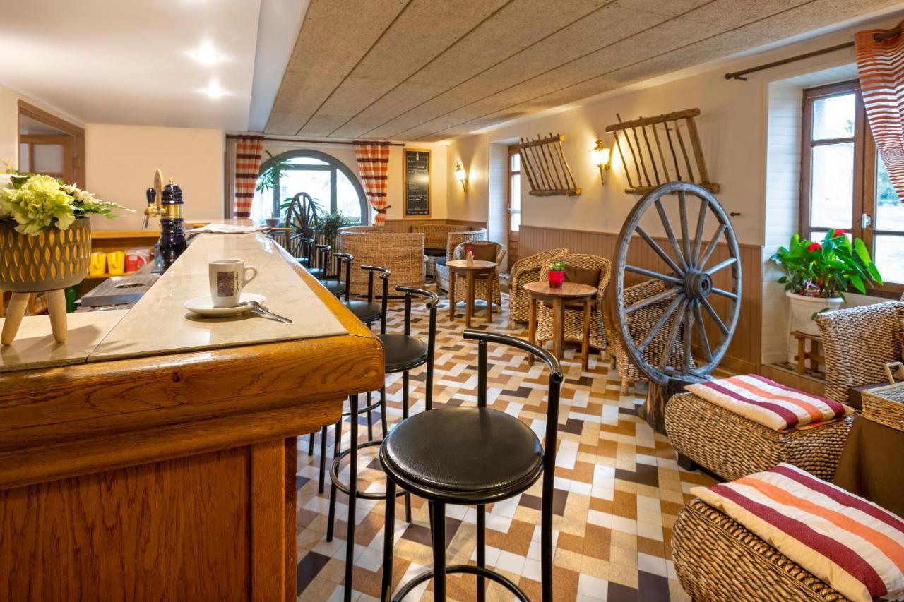 Hotel Restaurant De La Poste Et La Grange Detente, Espace Bien-Etre Chateauneuf-de-Randon Exterior photo